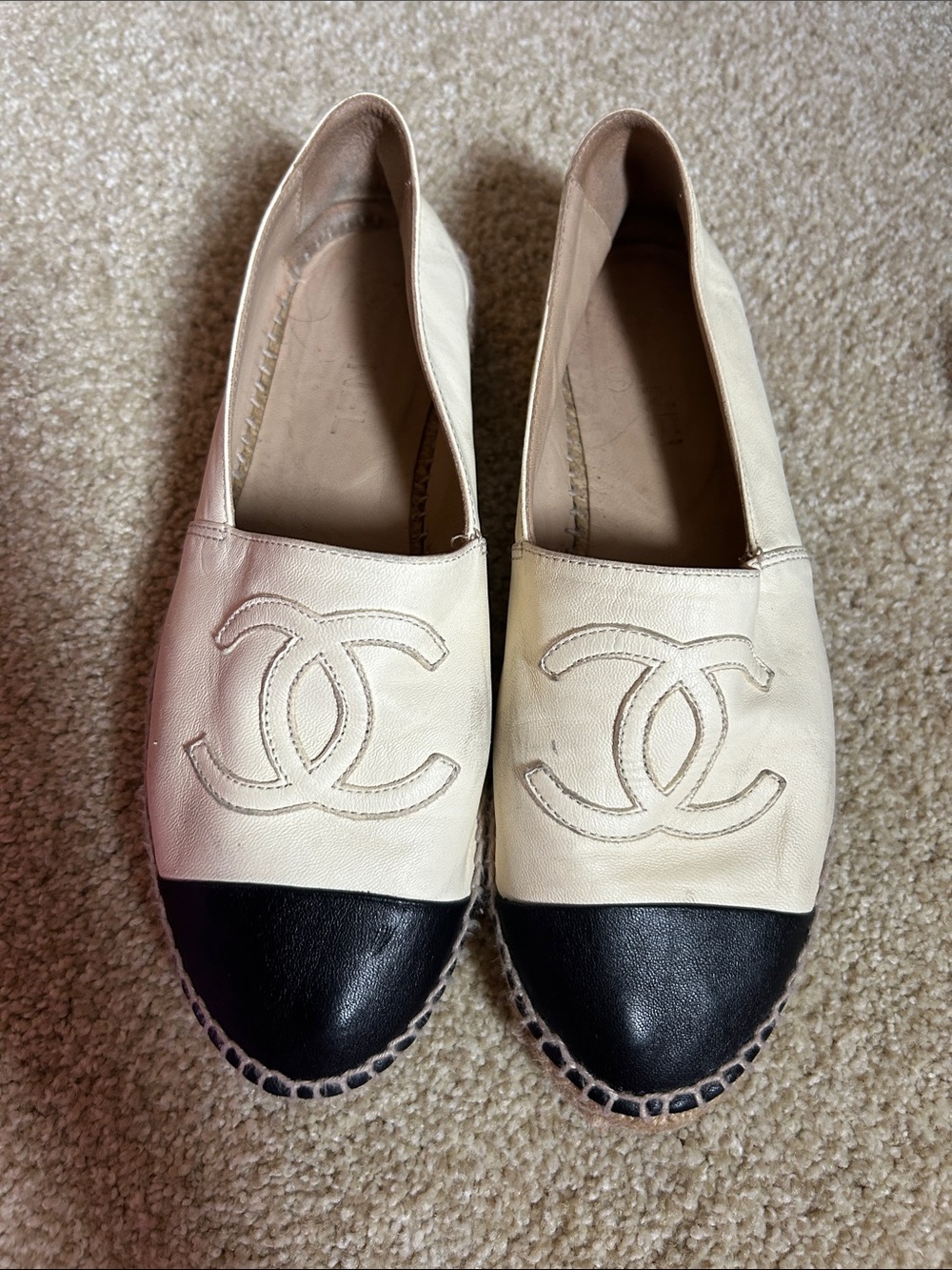CHANEL Cream Leather Espadrilles with Black Cap Toe 39